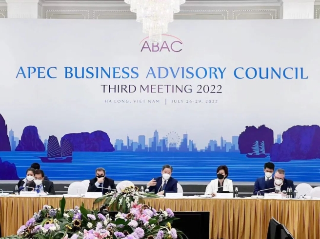 Frank Ning Attends the Third Meeting of ABAC 2022